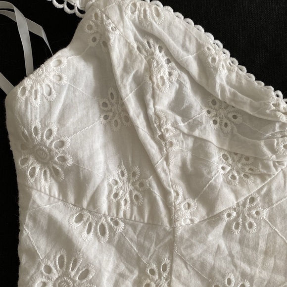 Hello Molly NWT Snow Ball Dress white eyelet tiered ruffles zip back Size 4 - Picture 8 of 16